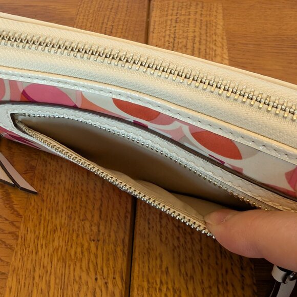 Coach Daisy Kaleidoscope Print Wallet - Picture 2 of 4